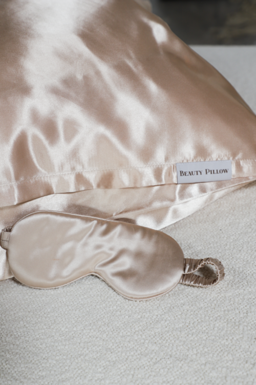 Luxusná hodvábna maska ​​na spanie zlatá champagne Beauty Pillow®