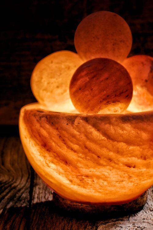 Himalájska soľná lampa so 4 masážnymi loptičkami