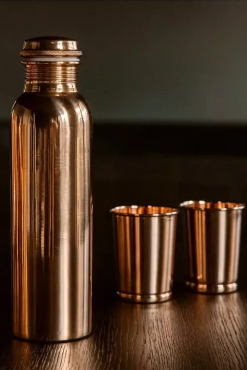 Set medená fľaša na vodu 1 liter + 2 poháre Kvety