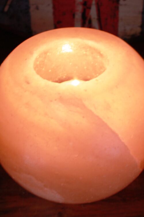 Svietnik z Prírodnej himalájskej soli Guľa